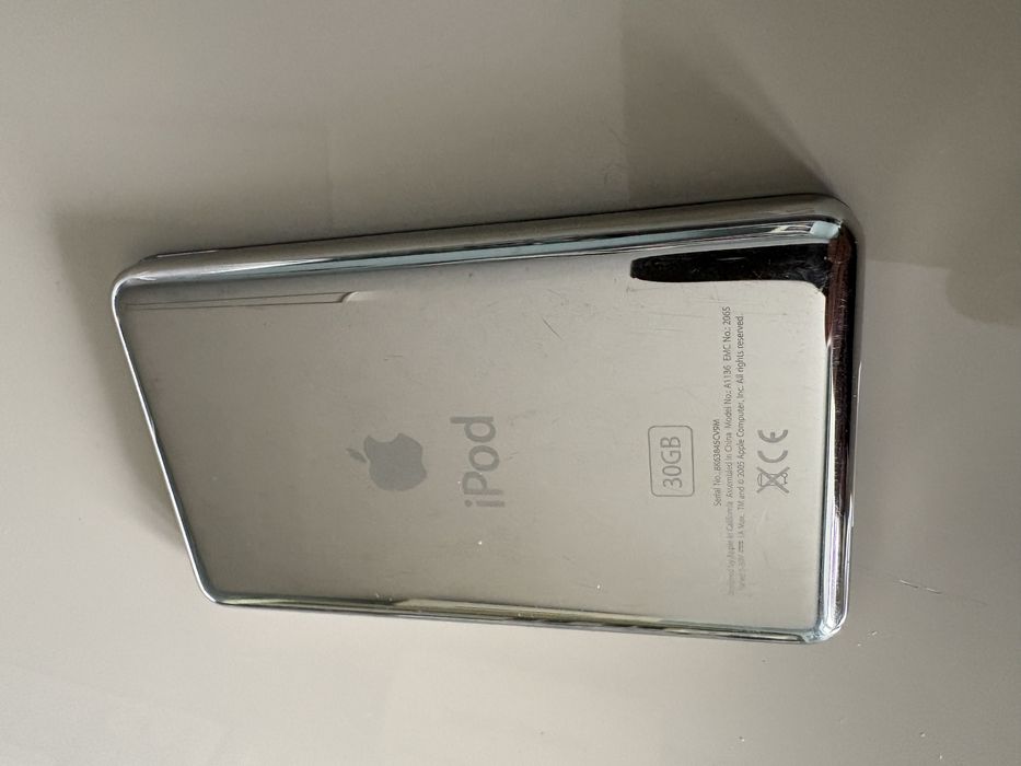 iPod Classic 5.5 Generation (Модел: MA446FD/A)