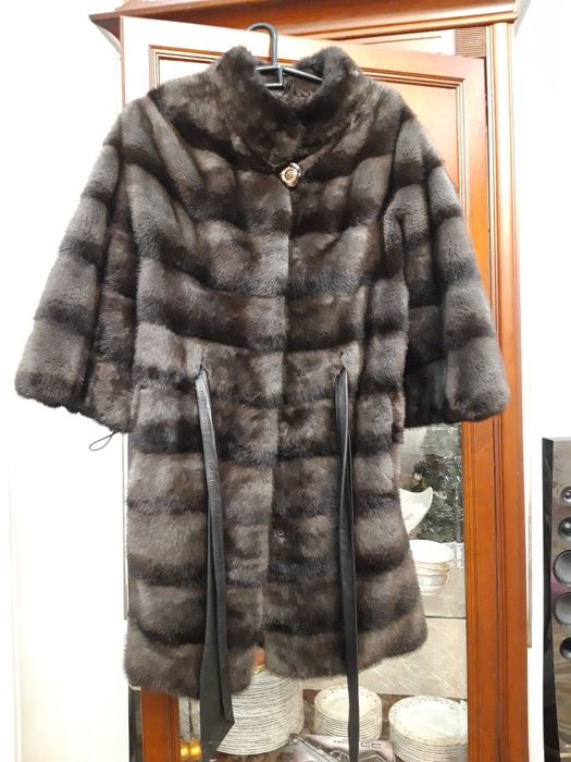 Продам норковую шубу