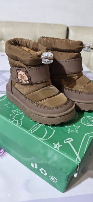 Новые зимние ботинки детские