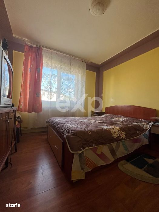 Vanzare 2 camere central etaj 3 mobilat+utilat Gaesti