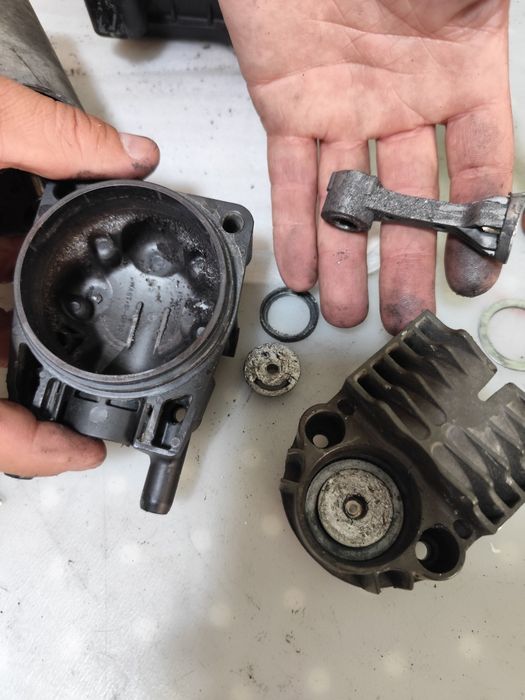 Compresor perne VW Touareg Porsche Cayenne Macan Panamera - reparatii