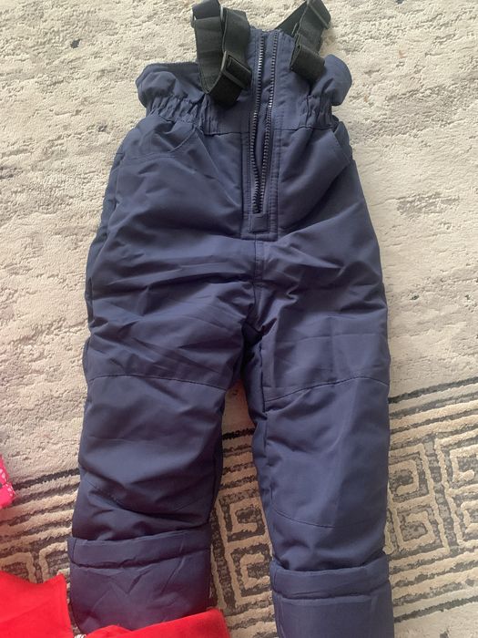 Продам  куртку комбинезон на девочку