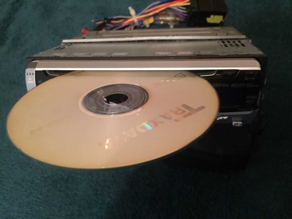 Radio CD player DEH-30MP Pioneer si 2 boxe
