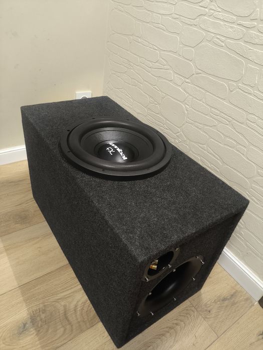 Продам сабвуфер Hannibal