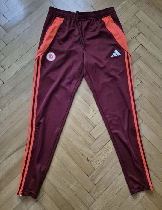 РАЗПРОДАЖБА! Оригинално футболно долнище / анцуг Adidas Roma /Размер L
