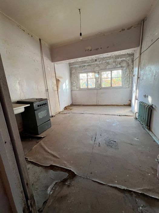 Ц7 Цум 1/4/9 рядом 110 школа  Корея Посольства Центр без ремонт