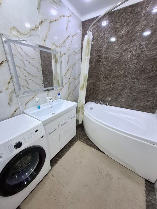 Сдам кв люкс посуточно Алматы