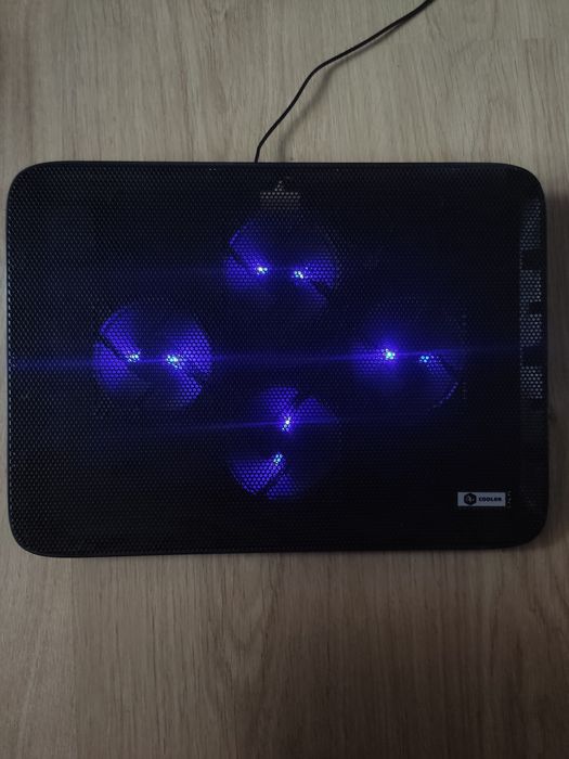Vând cooler laptop