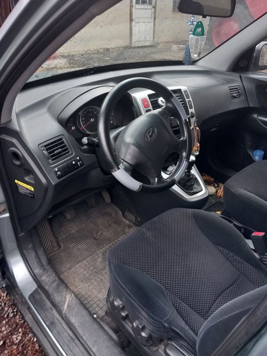 Hyundai tucson vand sau schimb