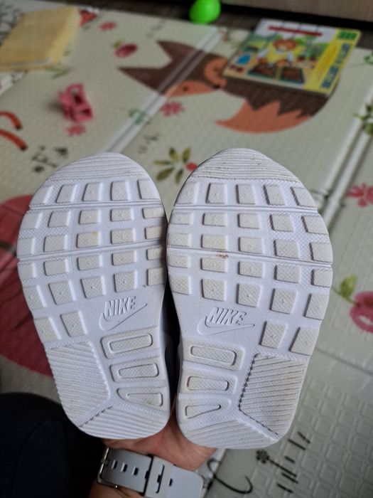 Детски маратонки найк