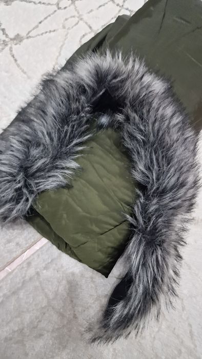 Продам зимнюю куртку