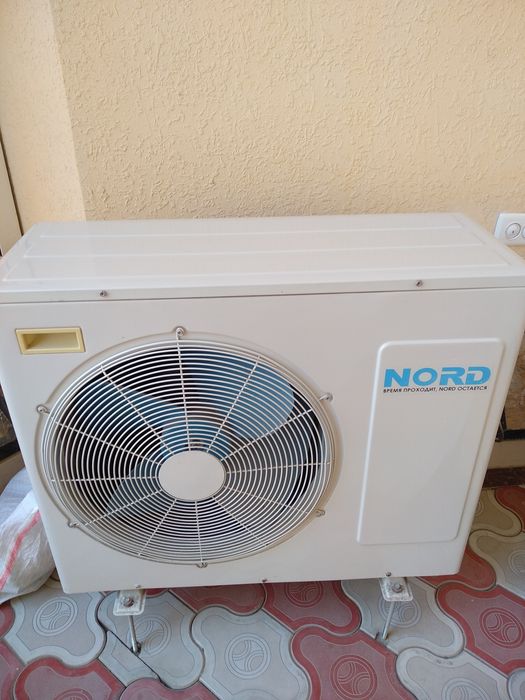 Кондиционер зима-лето колонный Требует ремонта!!!Ремонт талаб килади!!