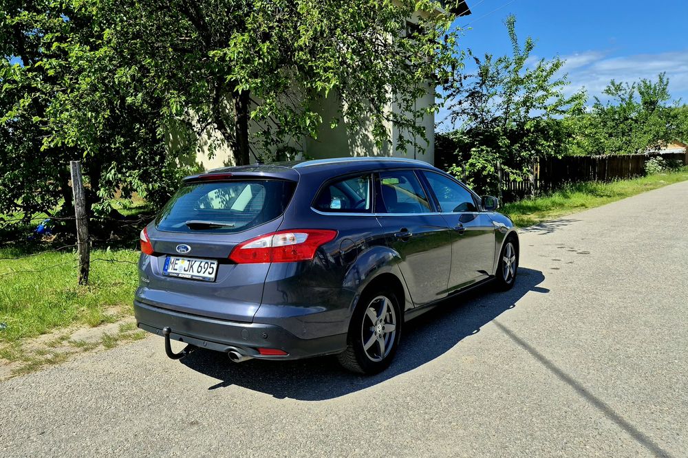 FORD Focus 2012 — imagine 5