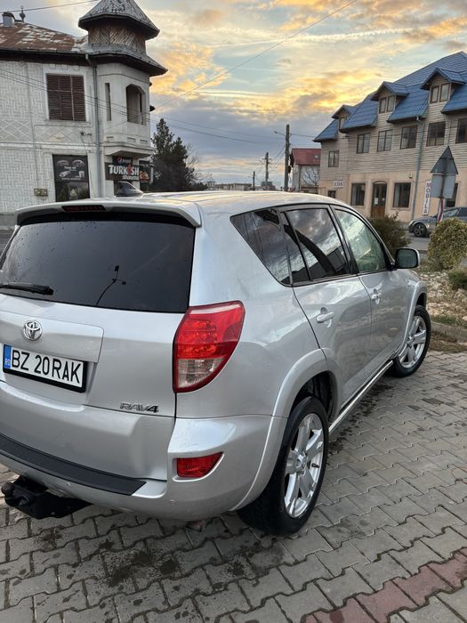 Toyota Rav 4 2.2 D 177 CP