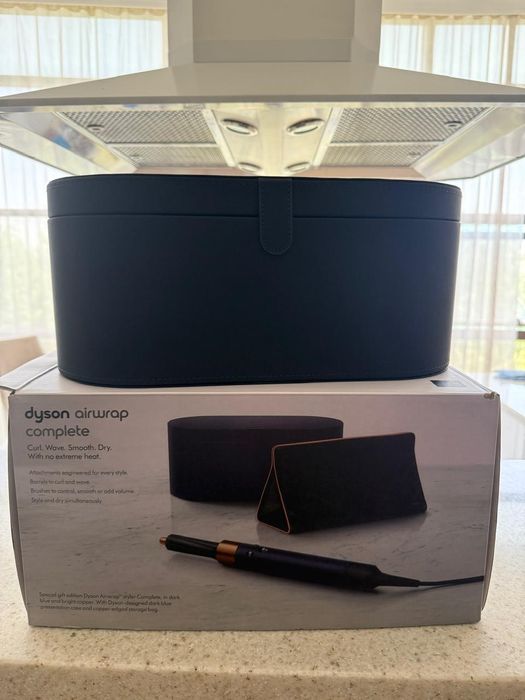Dyson airwrap complete