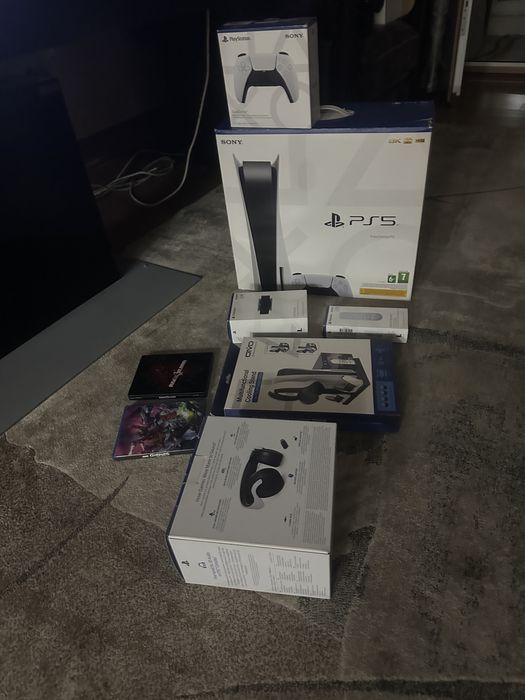 PS 5 два джойстика, пульт, камера, наушники, охлаждение с зарядкой