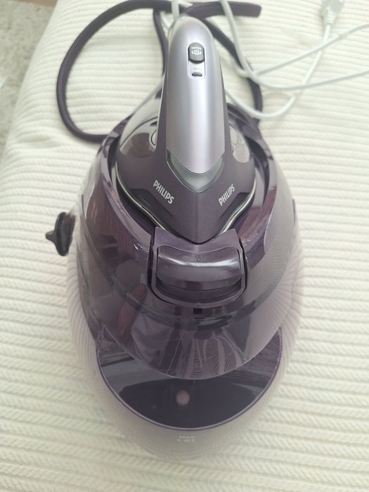 Ютия с парогенератор Philips PerfectCare 7000 Series PSG7150/30