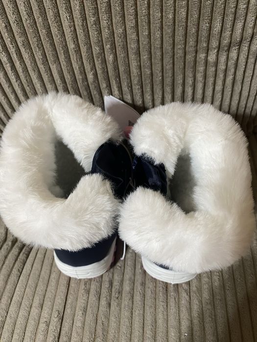 Зимни апрески за момиче