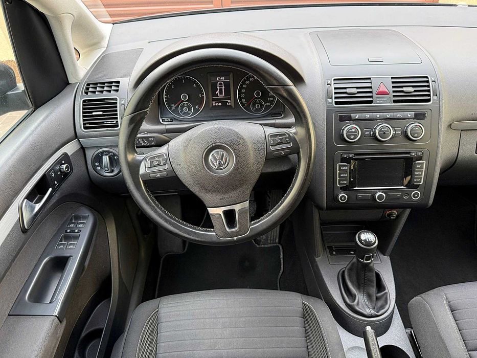 VW TOURAN CUP - 7 LOCURI 06/2014 1.6 TDI 6+1 Trepte EURO 5 Import recent, multe dotari, culoare deosebita