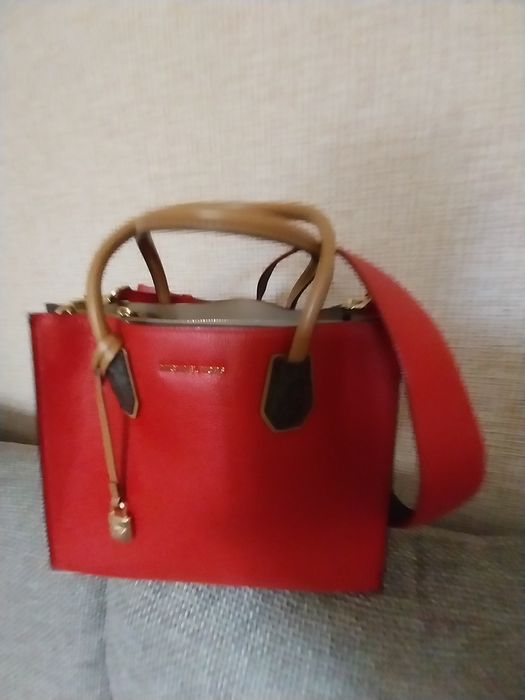 Продаю сумки женские