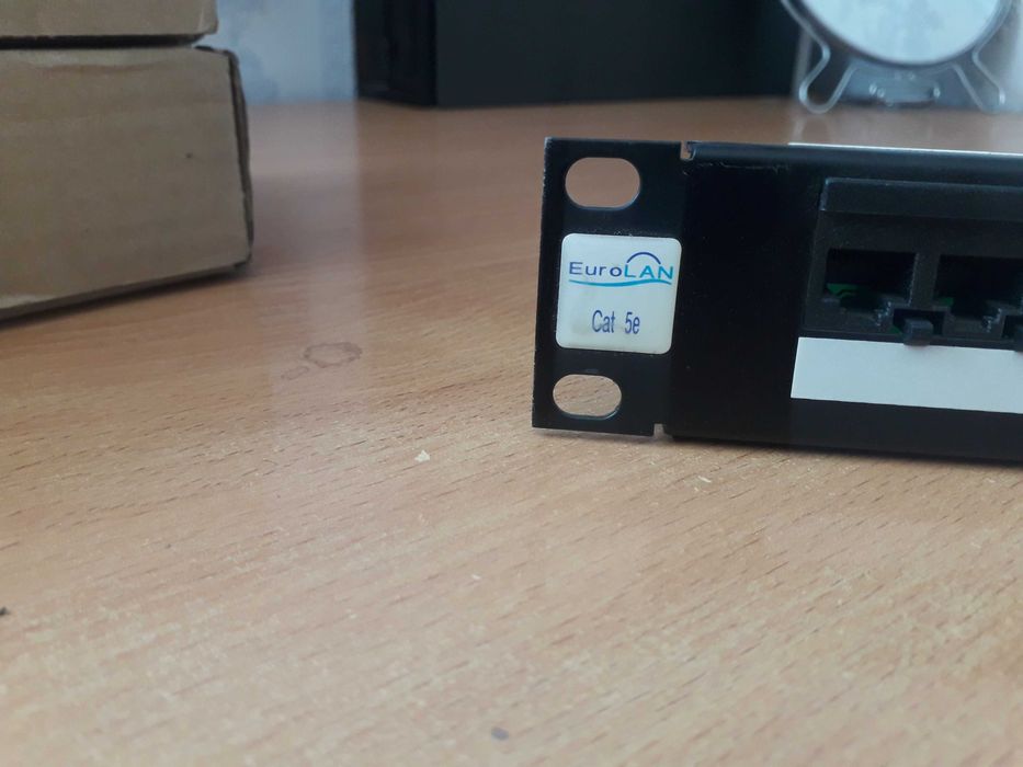 Патч-панель 19", 1U, 24 порта Eurolan 27B-X844