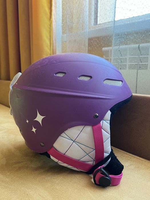 Скиорска каска лилава