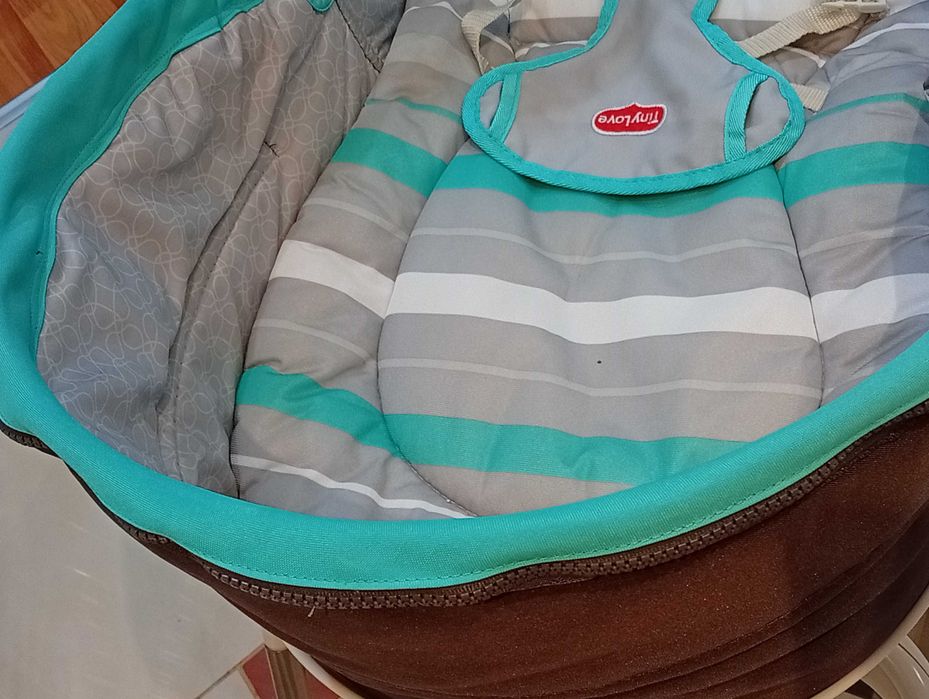 Шезлонг люлка Tiny Love