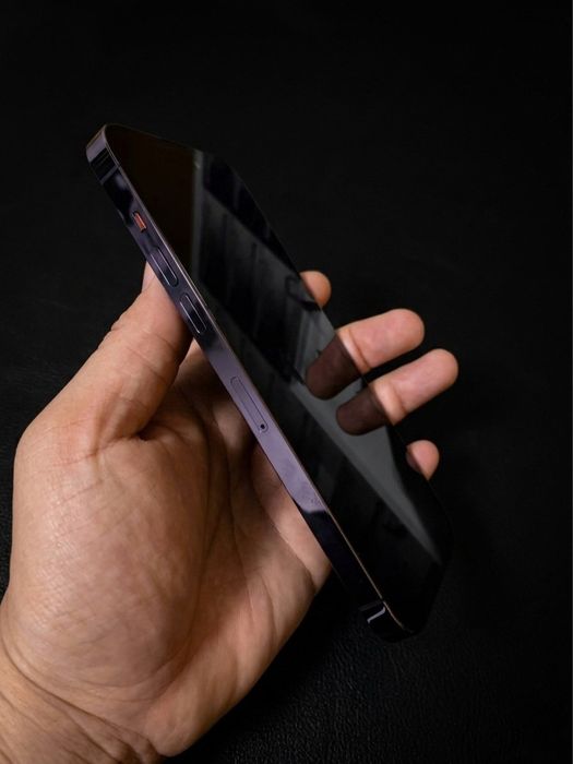 Iphone 14 pro purple