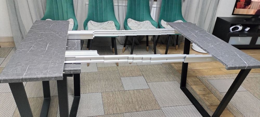 Стол трансформер со стульями