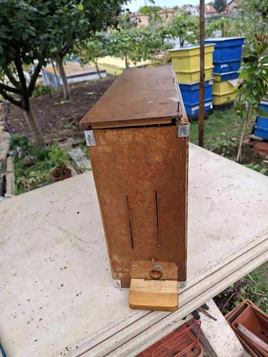 Продавам кошери, бъркалка за сироп и тел за пити