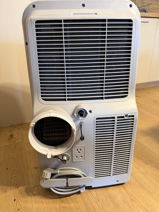 Мобилен климатик Arielli ARPAC12