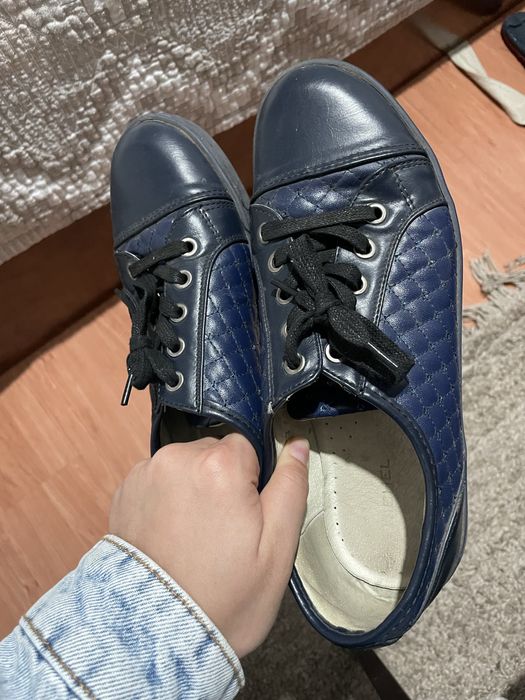 38 размер, кожа, удобные!