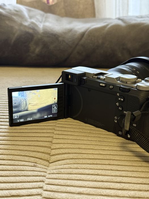 Sony A7C II + Sony FE 24-50mm F2.8 G – 3620 кадъра + аксесоари