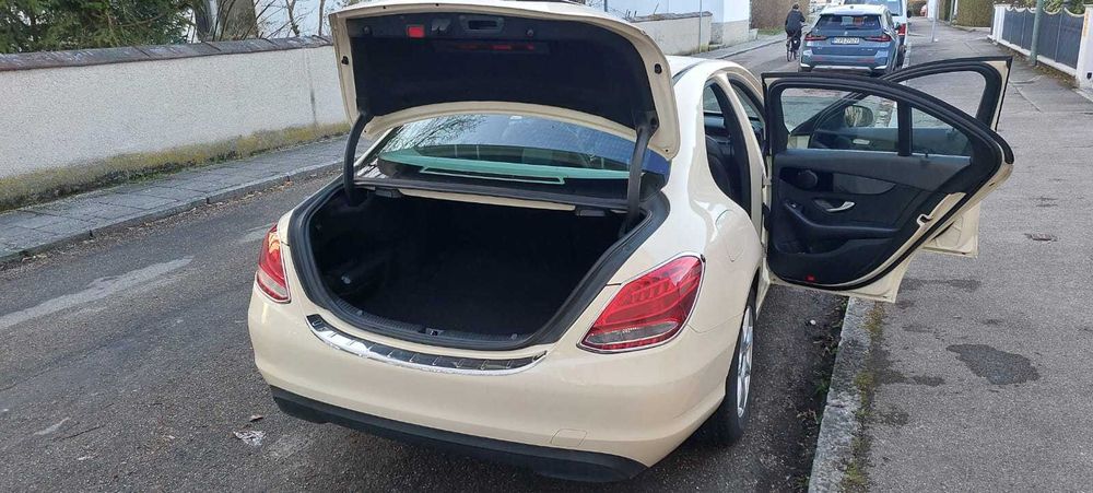 Mercedes Benz C220