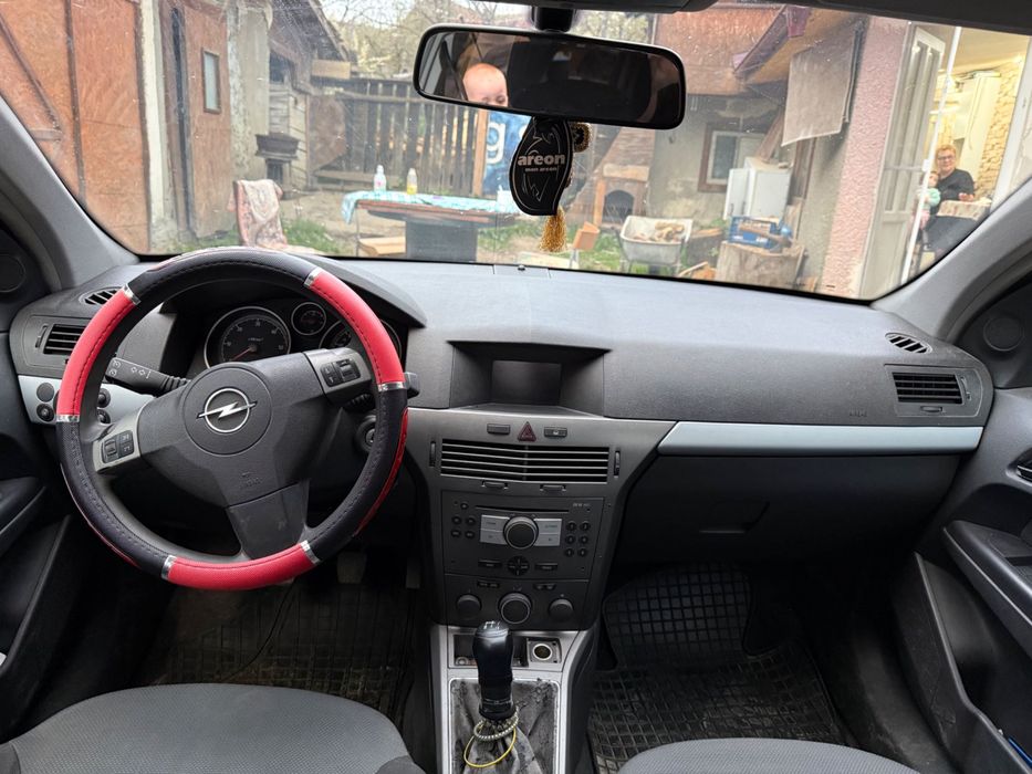 Vând Opel Astra H