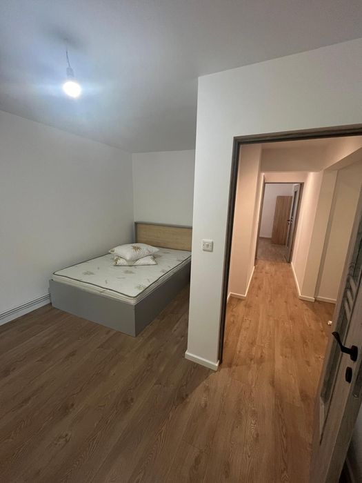 Închiriez apartament 2 camere decomandat,parter recent renovat
