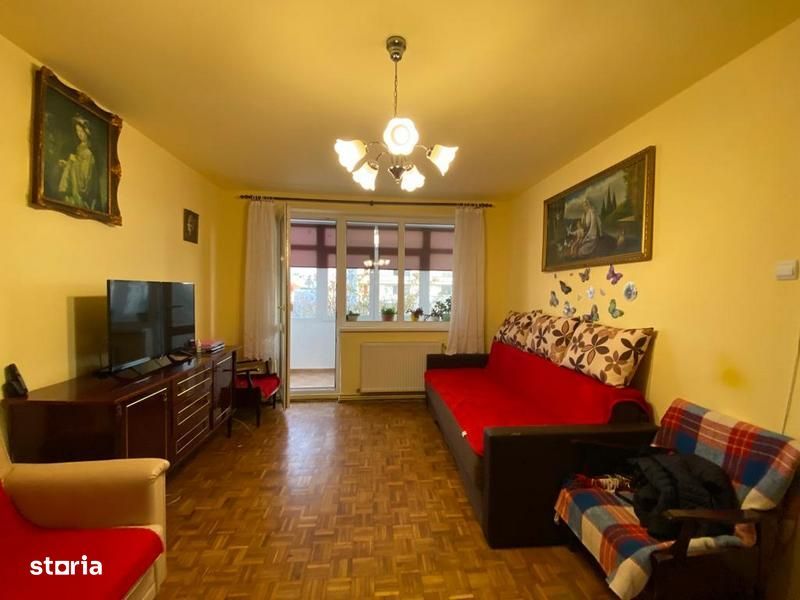 Apartament 2 camere semidecomandat zona Luptei — fotografia 3