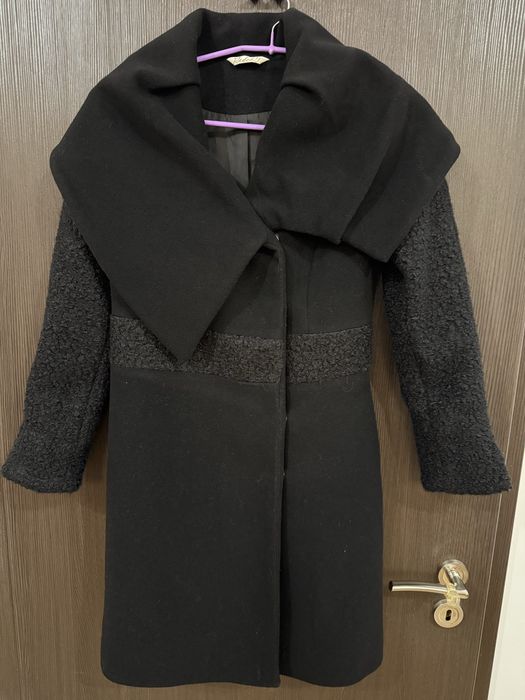Елегантно вълнено палто