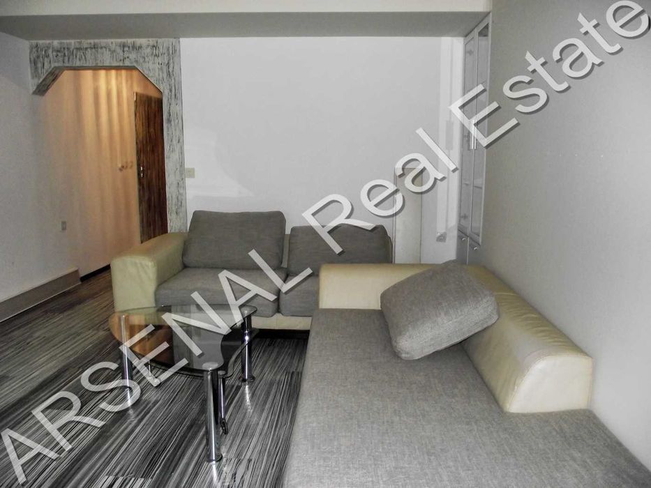 Тристаен апартамент под наем, Витоша