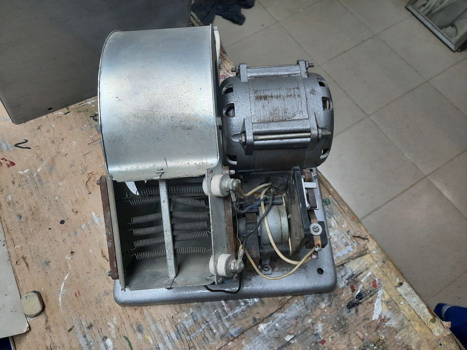 Сушилка,духалка за ръце