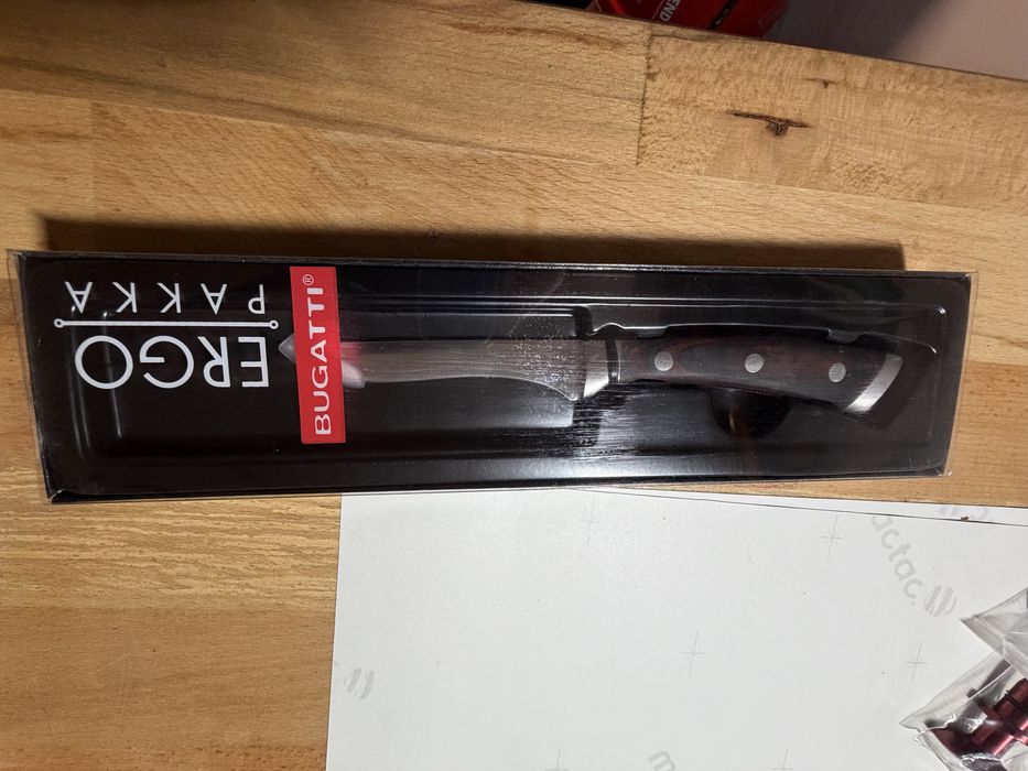 Cutit utilitar, Casa Bugatti,