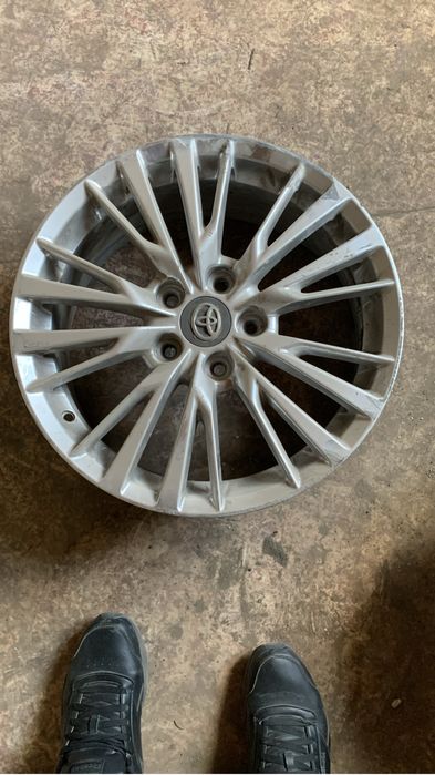 Продам диски от камри