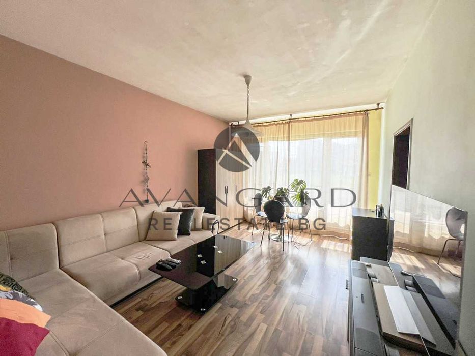 Продава се Тристаен апартамент в Пловдив, Тракия - 69 кв.м за 924 €/кв.м - Снимка #1