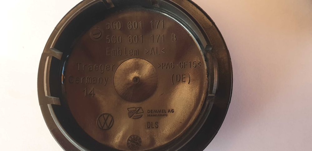 Оригинални немски капачки за джанти 5G0 601 171 от Фолксваген.
