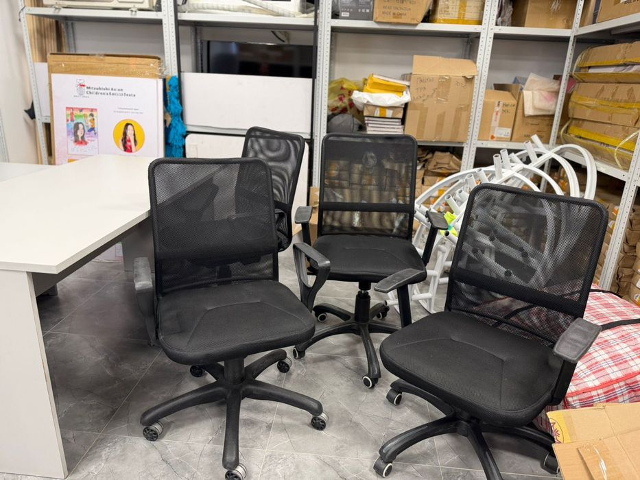 Кресло Офисное с подлокотником