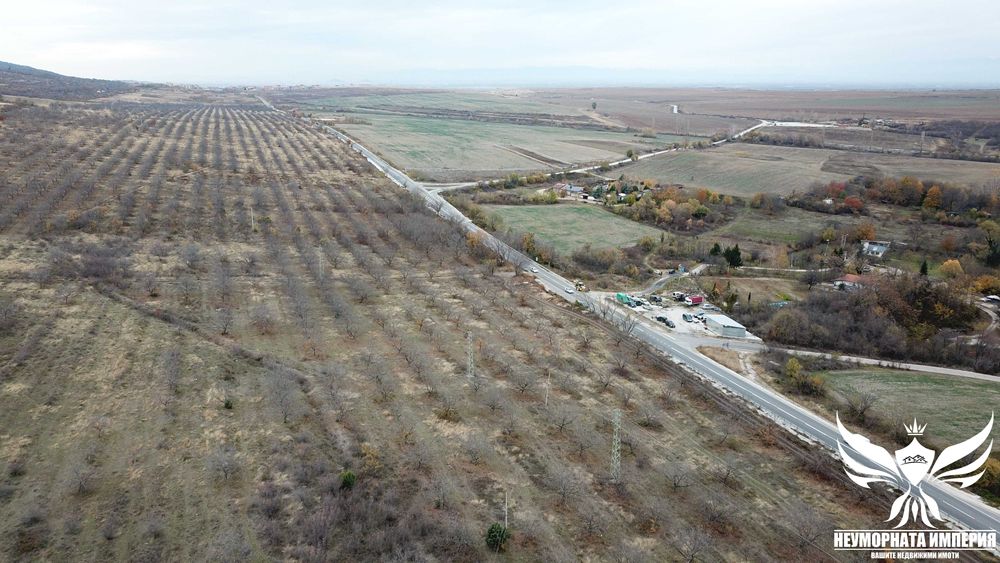 Продавам земя 1700кв.м. в гр.Асеновград м.Параколово(1ва линия)