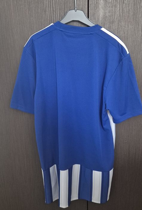Tricou Adidas   .