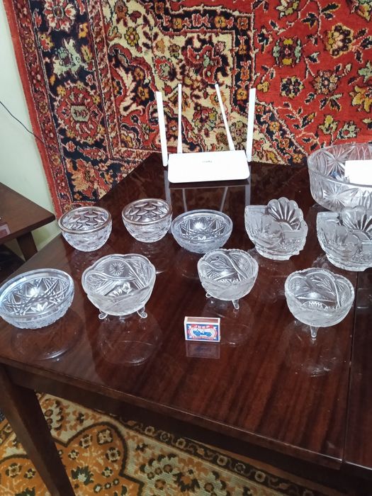 Продаются хрустальные вазочки