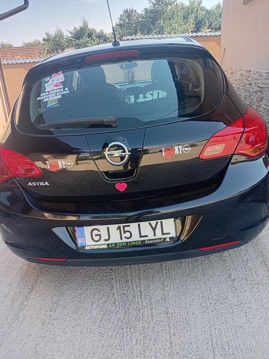 Opel astra j  automata