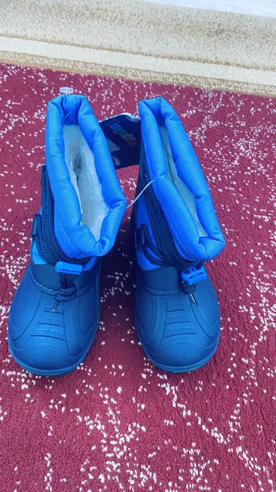 продам детская обувь